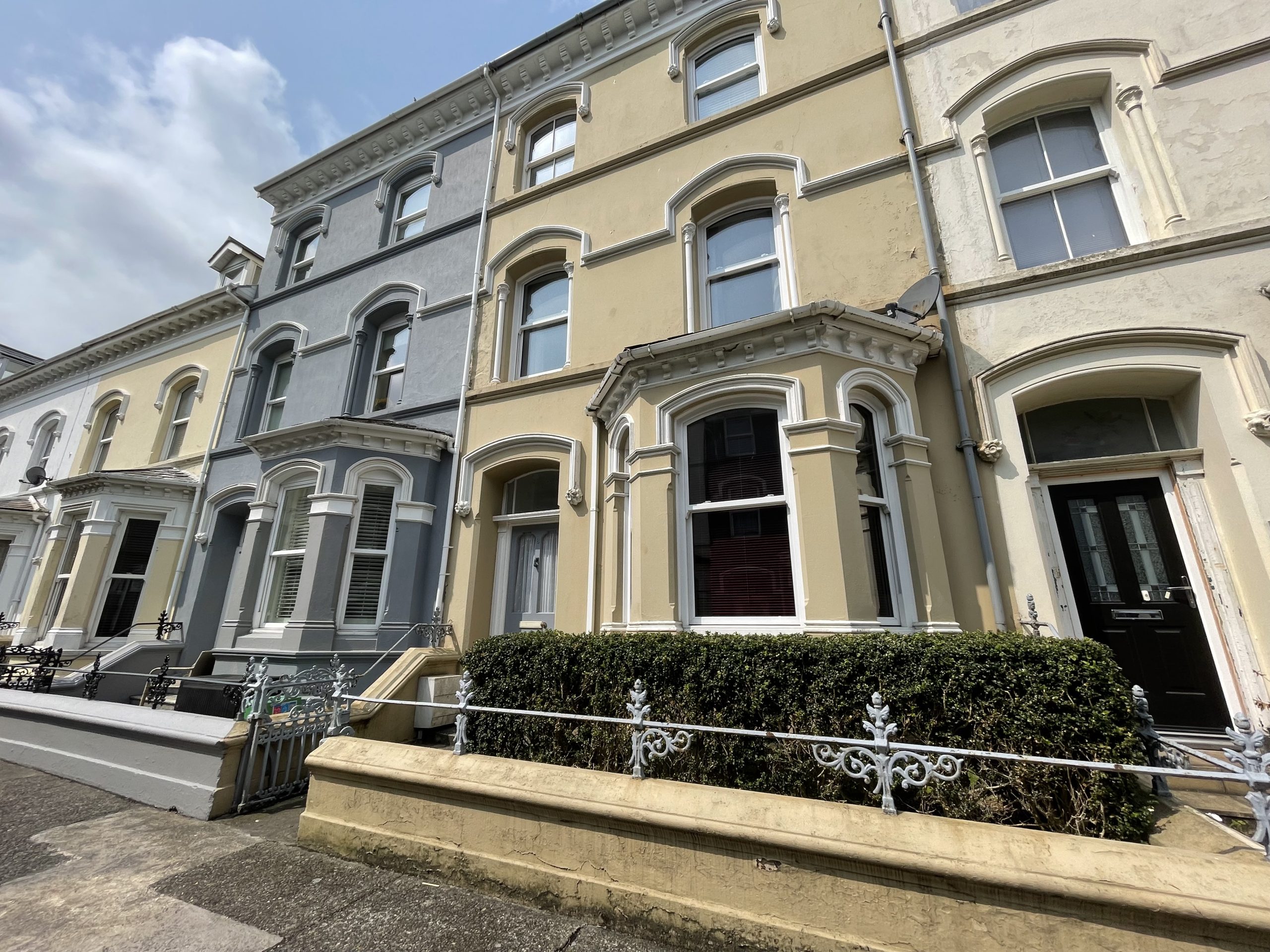 Osborne Grove, Douglas,Isle of Man, IM1 3LE. — Photo 1 of 10