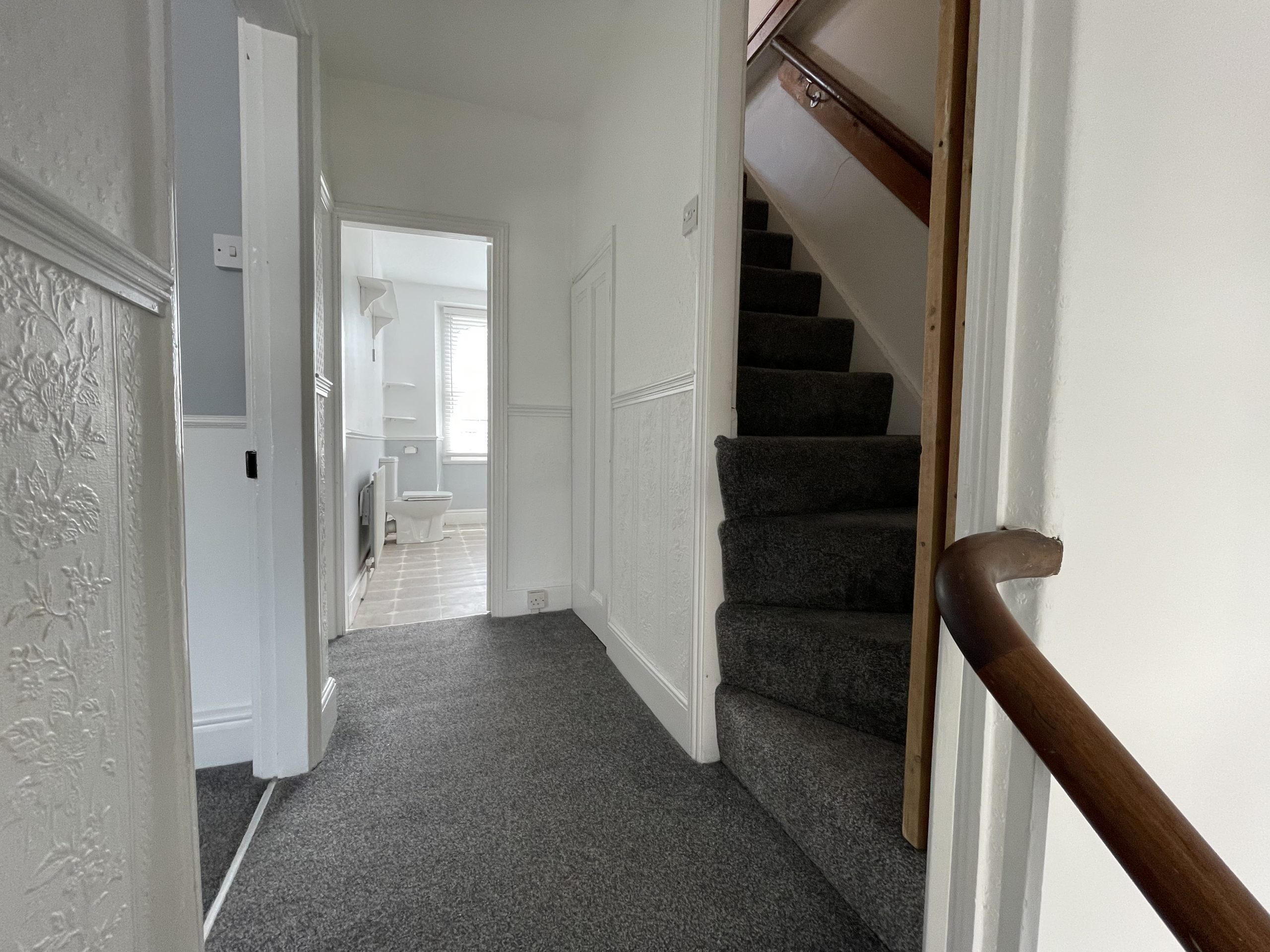 Osborne Grove, Douglas,Isle of Man, IM1 3LE. — Photo 2 of 10