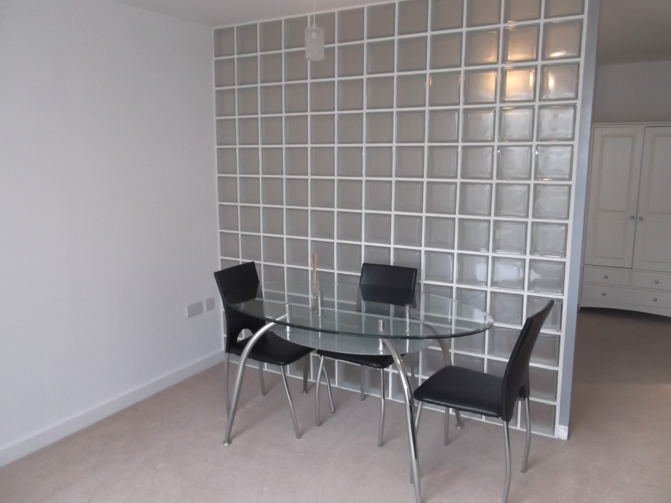 Spectrum Apartments , Central Promenade , Douglas , Isle of Man , IM2 4LL. — Photo 4 of 7
