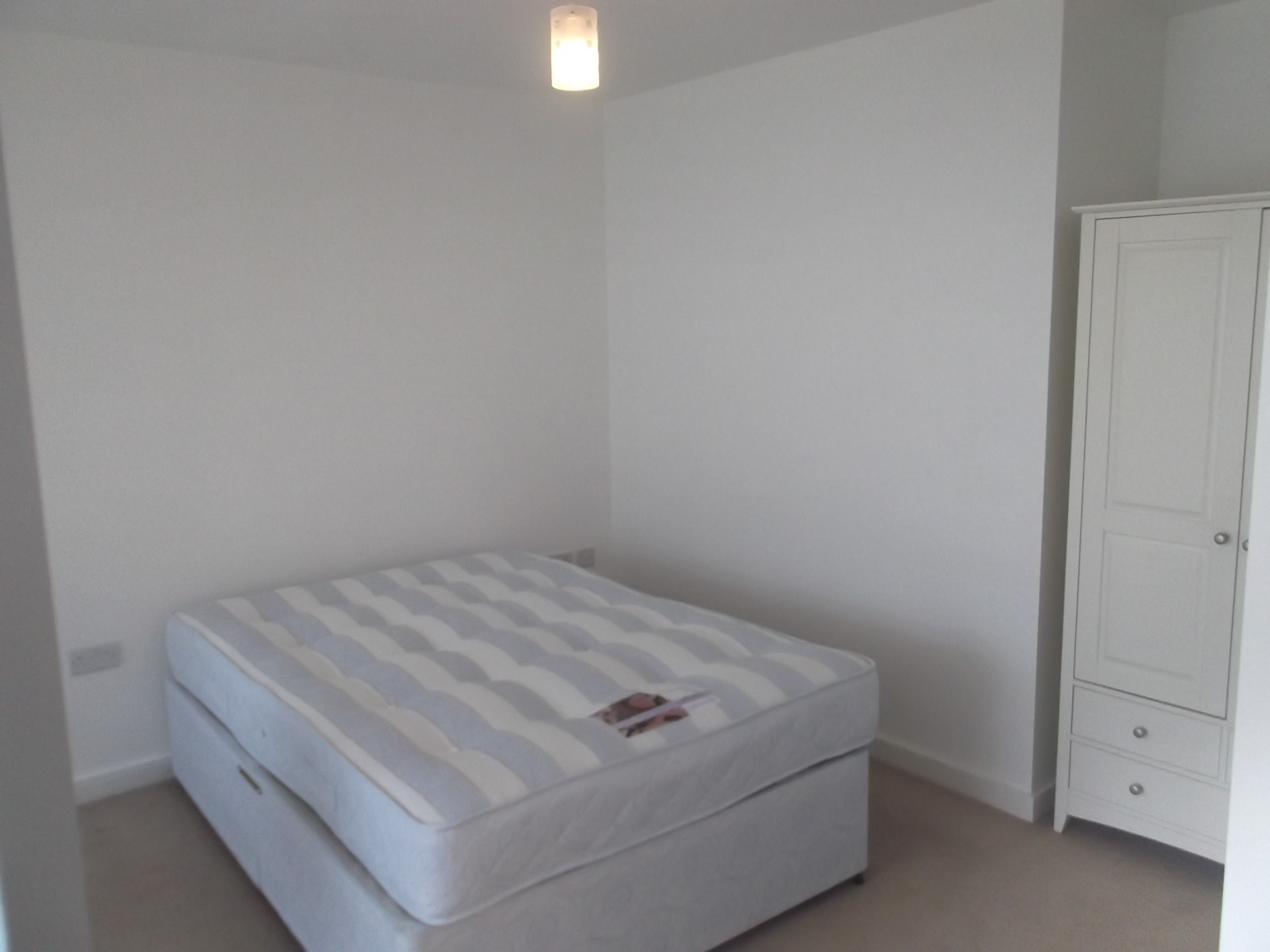 Spectrum Apartments , Central Promenade , Douglas , Isle of Man , IM2 4LL. — Photo 5 of 7