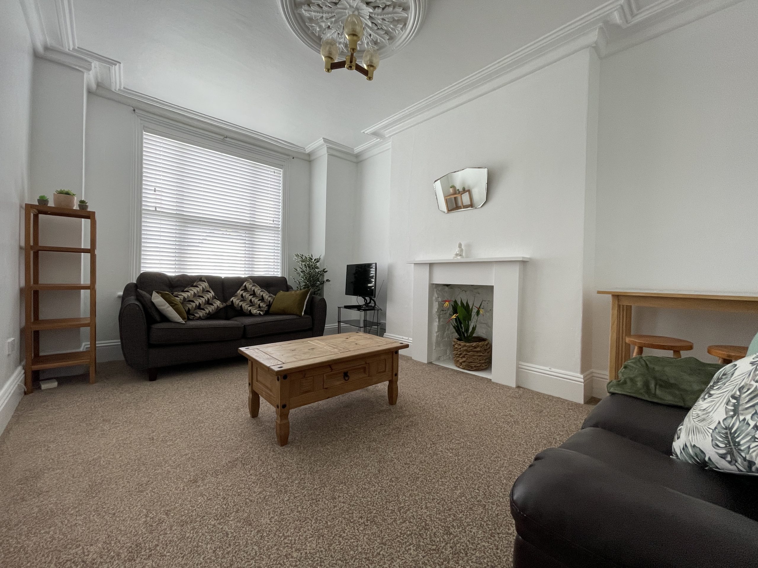 16 Hawarden Ave , Douglas , Isle of Man , IM1 4BS. — Photo 4 of 8