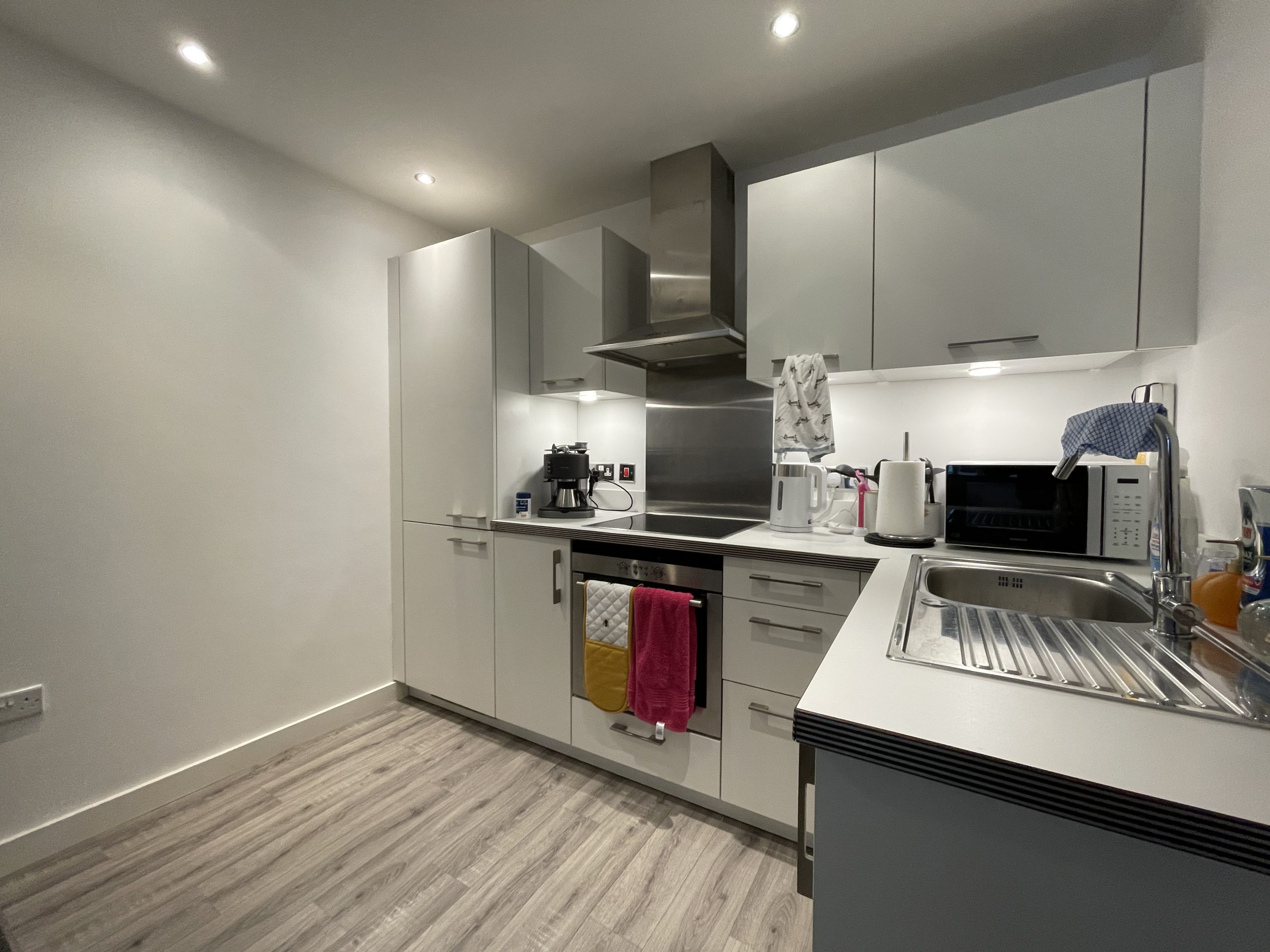 Spectrum Apartments, Central Promenade, Douglas, Isle of Man, IM2 4JL. — Photo 4 of 4