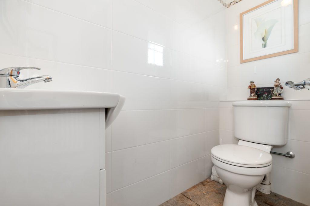 22 Mountain View, Douglas IM2 5HX. — Photo 3 of 29