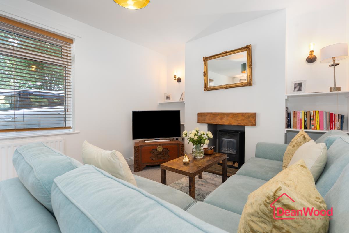 12 Upper Dukes Road, Douglas, Isle of Man. — Photo 4 of 25