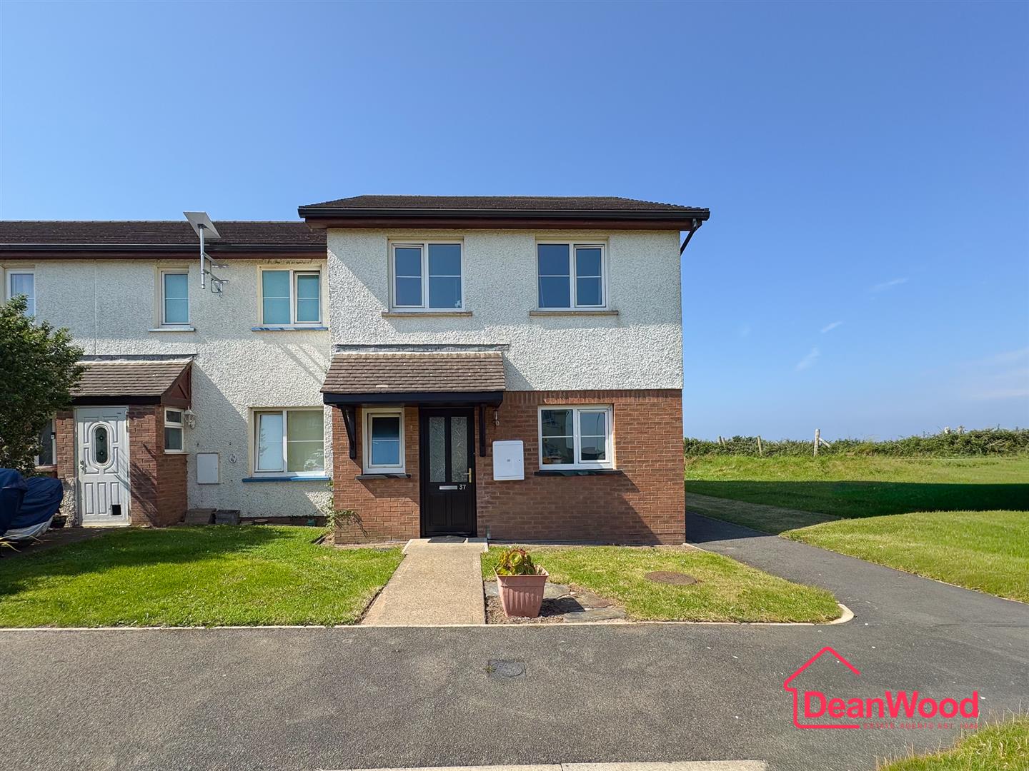 37 Broogh Wyllin, Kirk Michael, Isle Of Man. — Photo 1 of 24