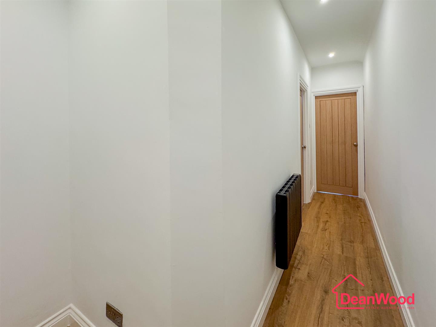 6 Granville Court, Windsor Mount, Ramsey, Isle Of Man. — Photo 3 of 16