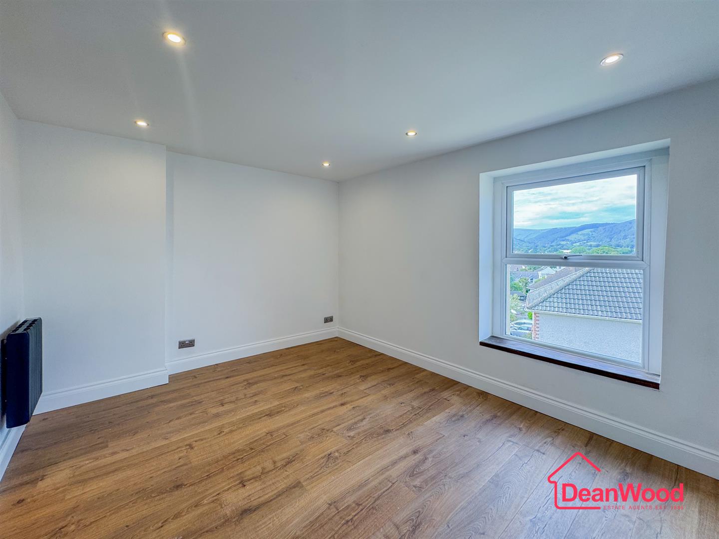 6 Granville Court, Windsor Mount, Ramsey, Isle Of Man. — Photo 4 of 16