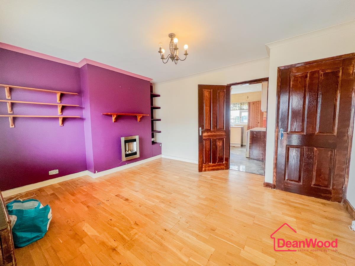 11 Lhon Dhoo Close, Onchan, Isle Of Man. — Photo 3 of 17