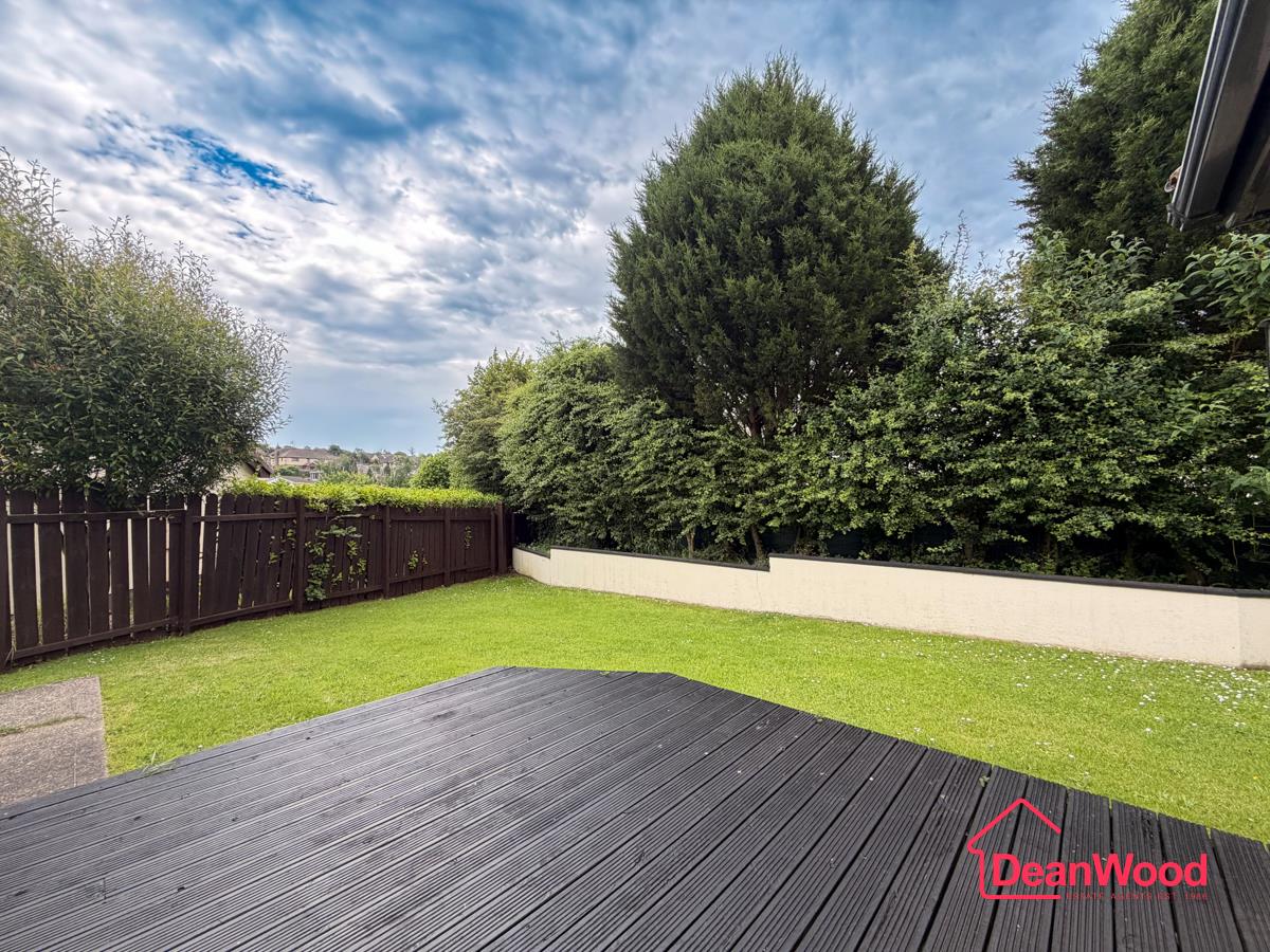 11 Larch Hill Grove, Onchan. — Photo 2 of 18