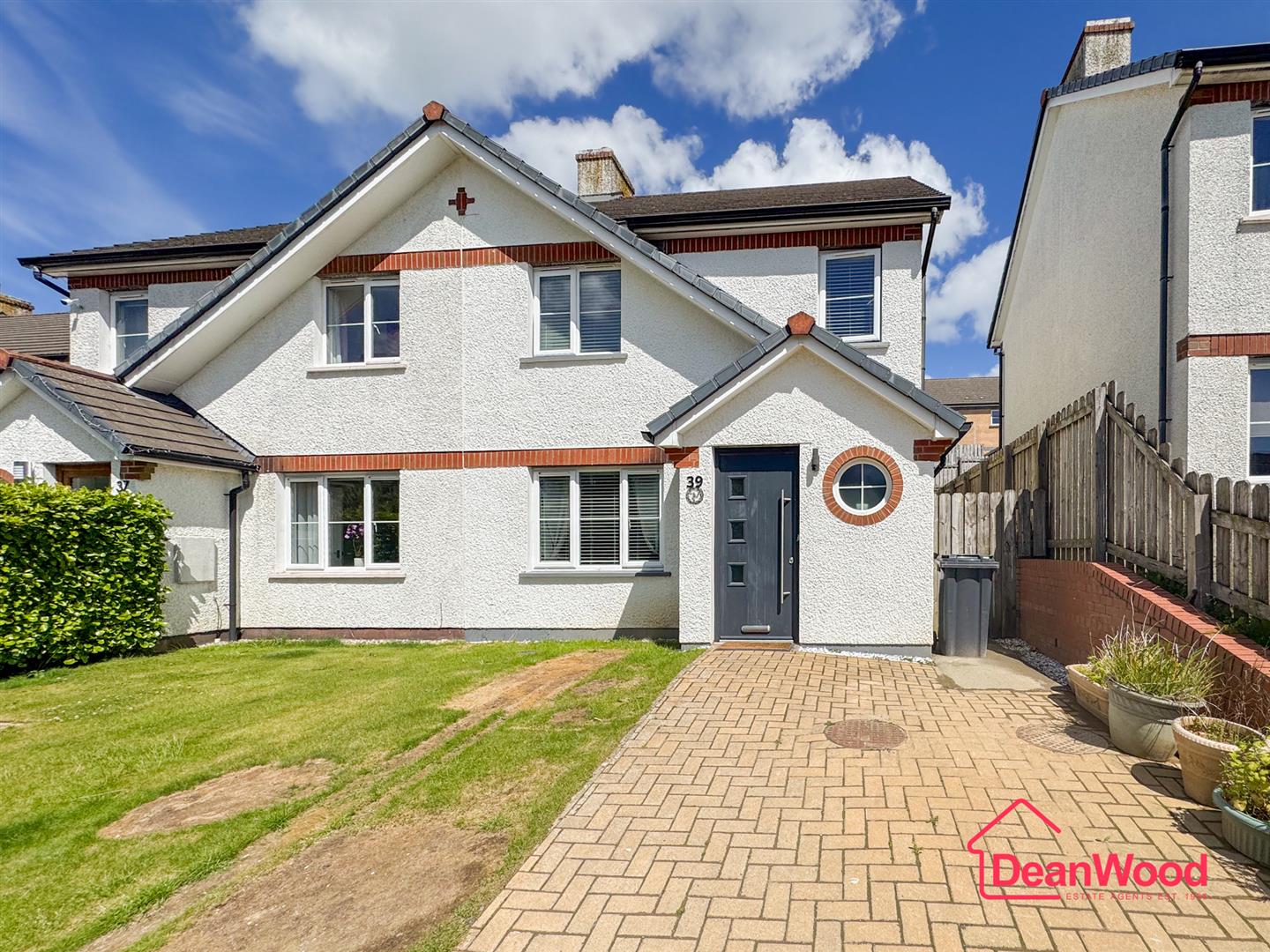 39 Samuel Webb Crescent, Douglas, Isle Of Man. — Photo 1 of 28