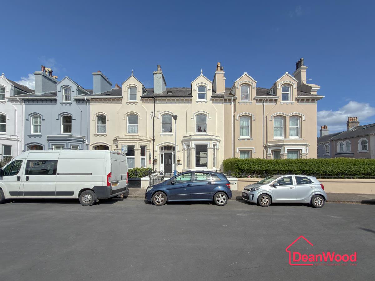 14 Queens Avenue, Douglas. — Photo 1 of 46