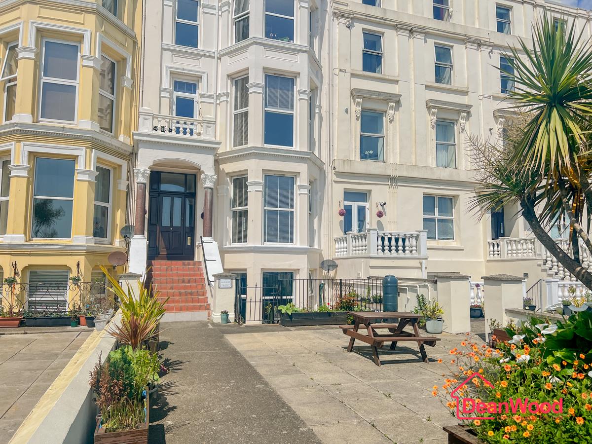 Apartment. 1, Palm Court, 2 Derby Terrace, Douglas, Isle of Man. — Photo 1 of 19