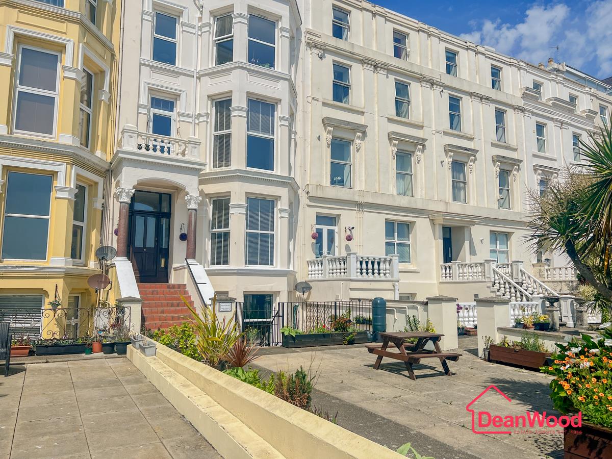 Apartment. 1, Palm Court, 2 Derby Terrace, Douglas, Isle of Man. — Photo 2 of 19