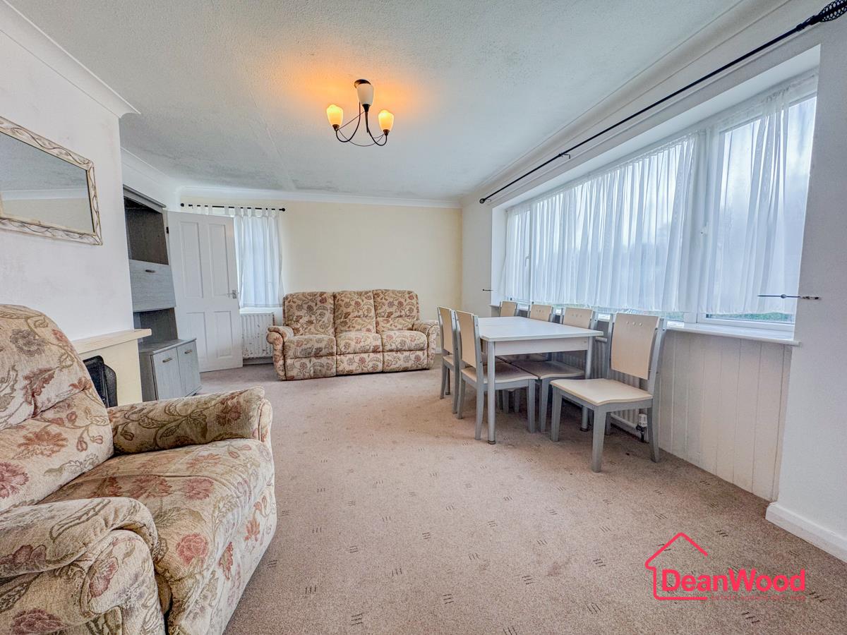 5, Wybourn Drive, Onchan. — Photo 3 of 16
