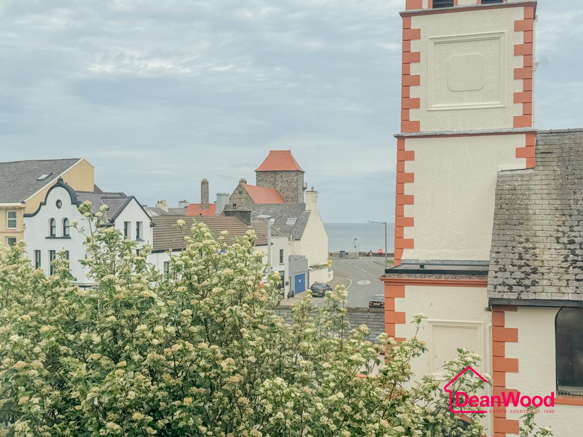 25 Rectory Court, Ramsey, Isle Of Man. — Photo 3 of 7