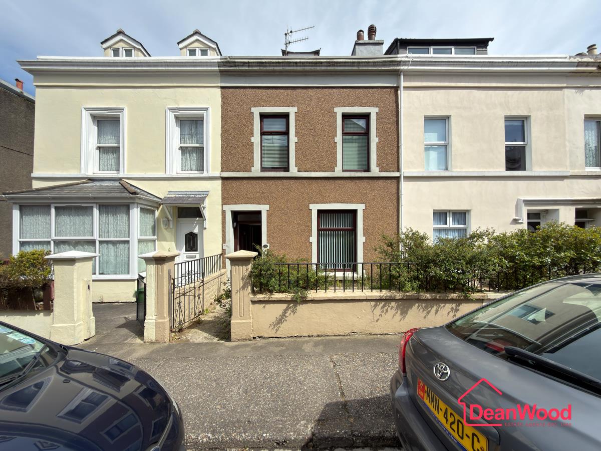 15 Dalton Street, Douglas. — Photo 1 of 12