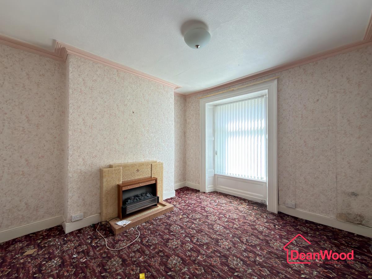15 Dalton Street, Douglas. — Photo 3 of 12