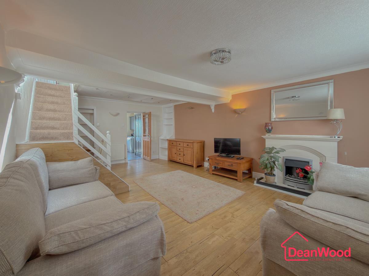 1 Mount View Terrace, Onchan, Isle of Man. — Photo 4 of 18