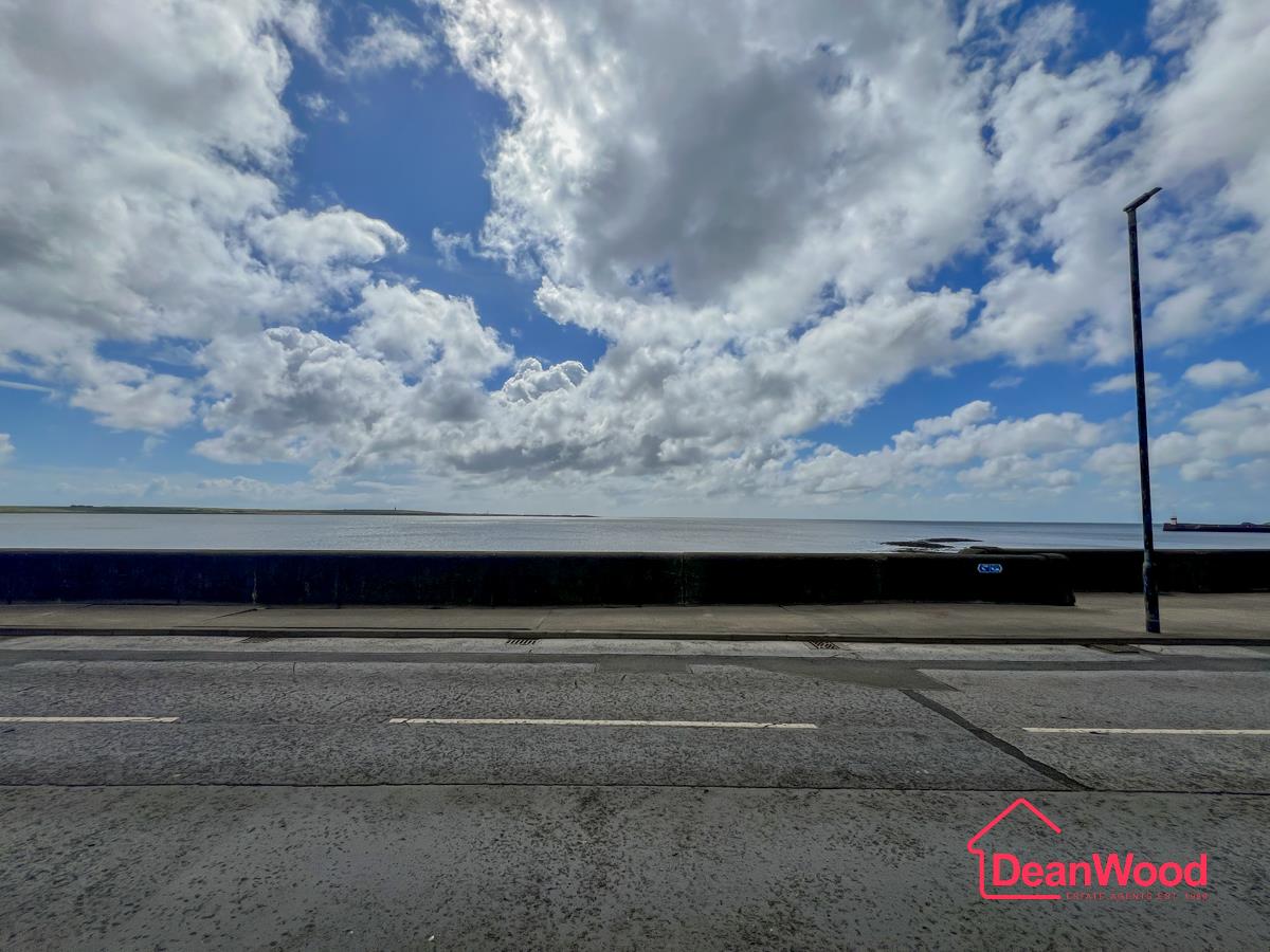 39, The Promenade, Castletown, Isle Of Man. — Photo 3 of 21