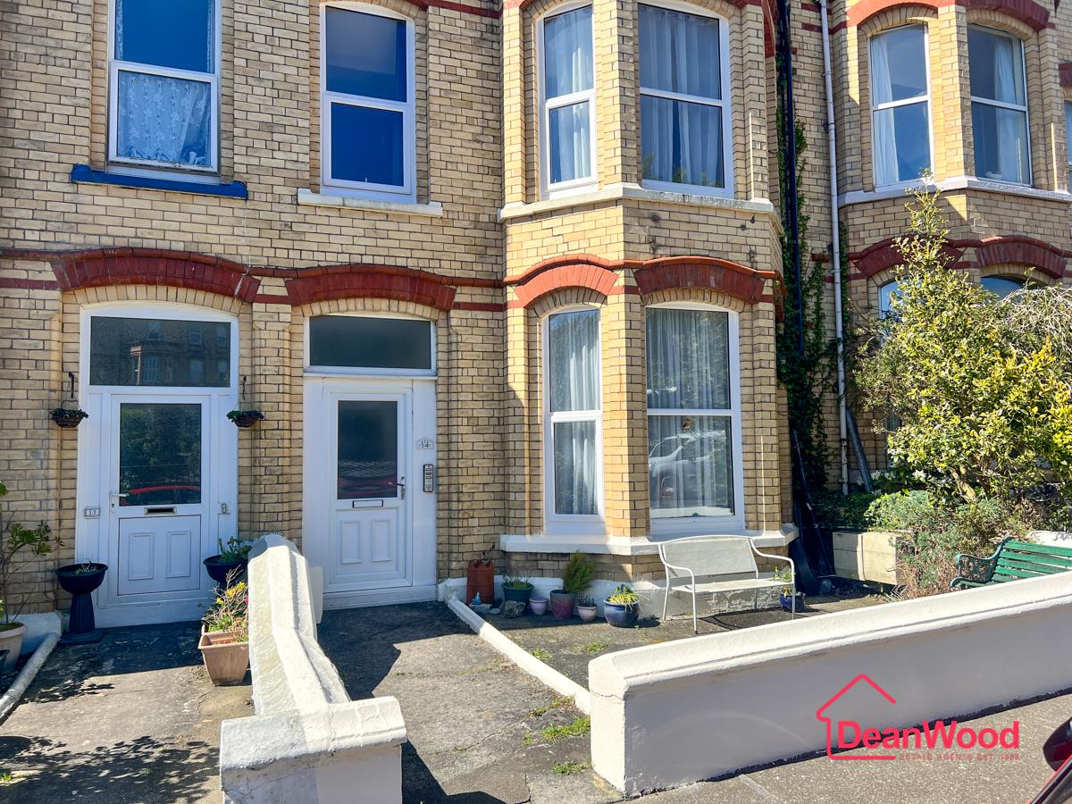 Apartment 1, 14 Hutchinson Square, Douglas, Isle Of Man. — Photo 2 of 17