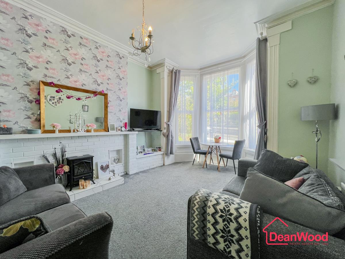 Apartment 1, 14 Hutchinson Square, Douglas, Isle Of Man. — Photo 4 of 17