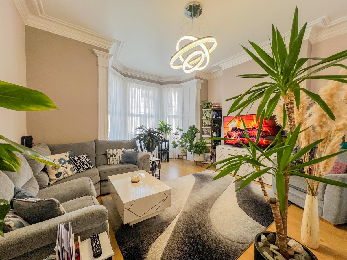 Apartment 1, 7 Demesne Road, Douglas, Isle Of Man. — Photo 4 of 15