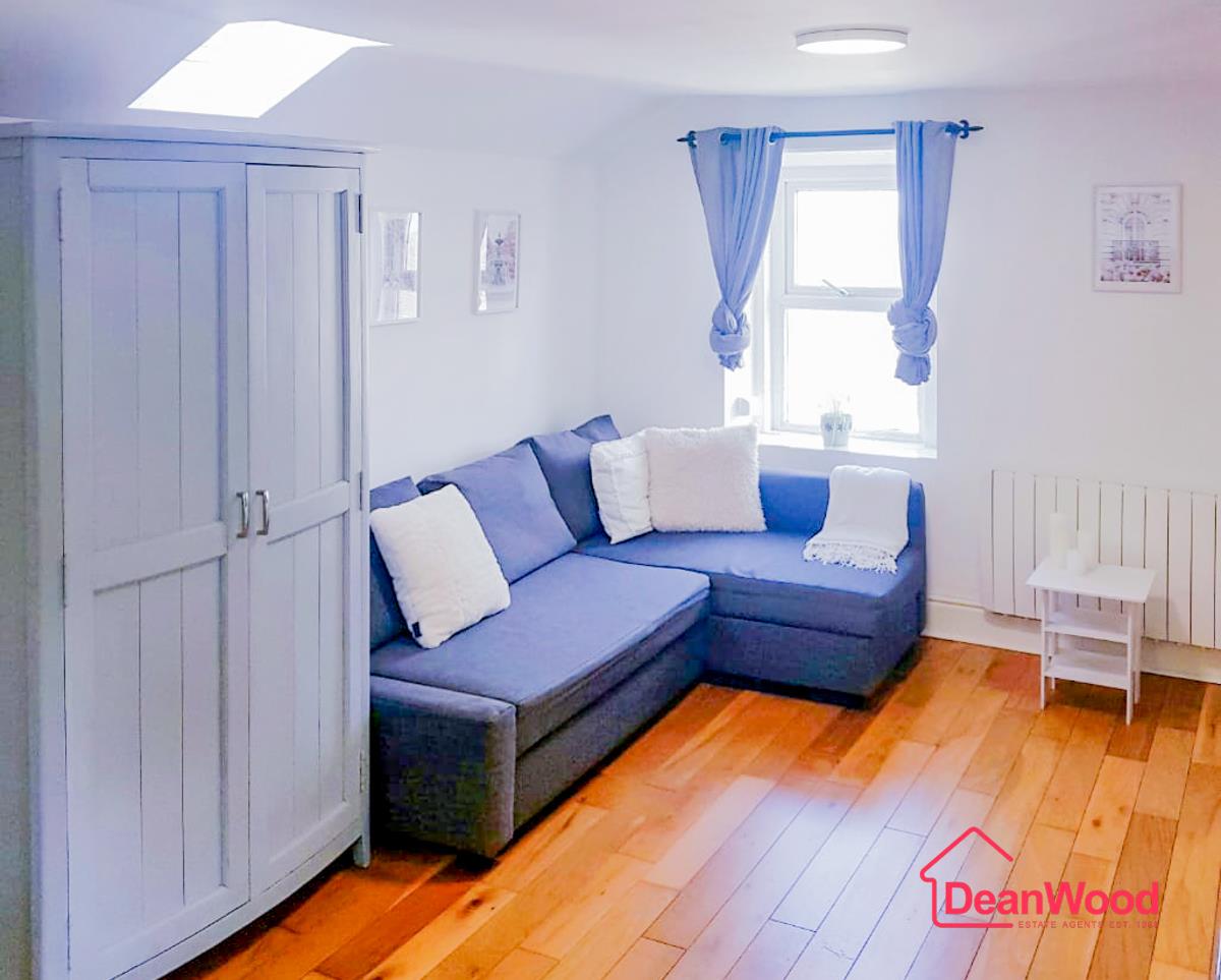 122 Bucks Road, Douglas. — Photo 2 of 8