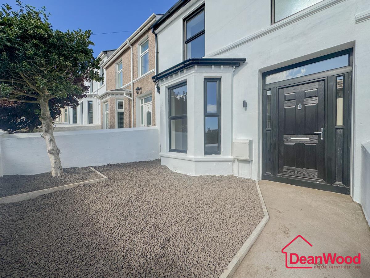 6 Victoria Avenue, Onchan, Isle Of Man. — Photo 2 of 31