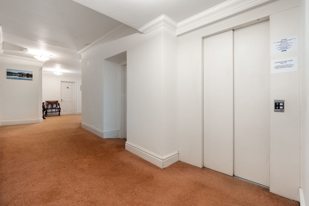 Flat 25 The Fountains, Ballure Promenade, Ramsey IM8 1NN. — Photo 5 of 37