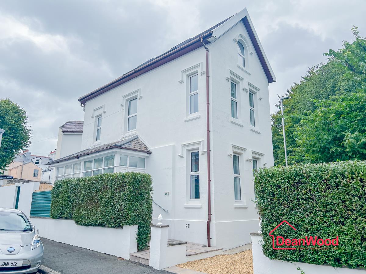 1 Roslyn Terrace, Douglas, Isle Of Man. — Photo 1 of 34