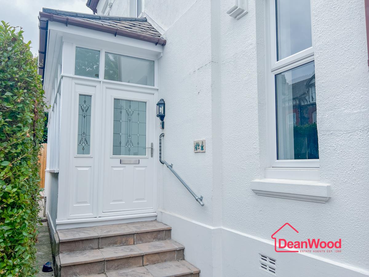 1 Roslyn Terrace, Douglas, Isle Of Man. — Photo 3 of 34