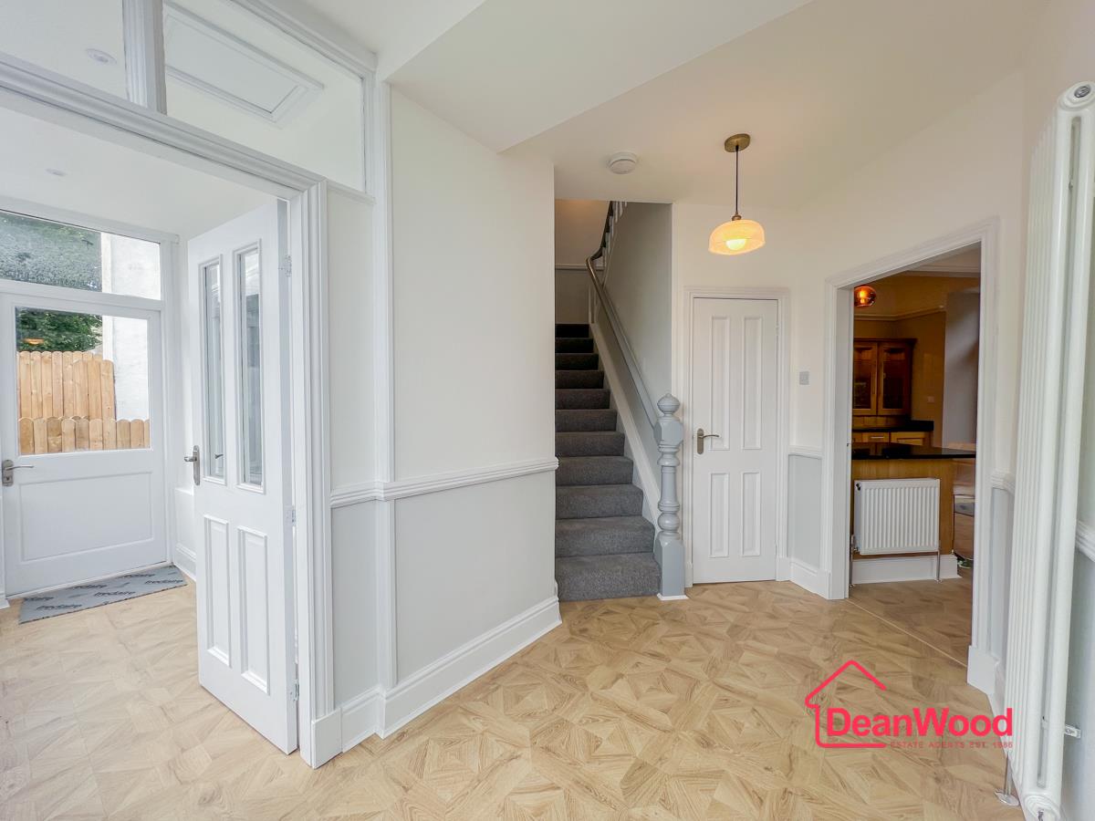 1 Roslyn Terrace, Douglas, Isle Of Man. — Photo 5 of 34
