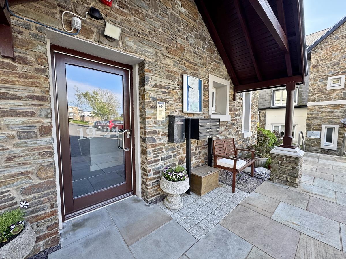 Apartment 21, St Ninians Court, Douglas. — Photo 4 of 19