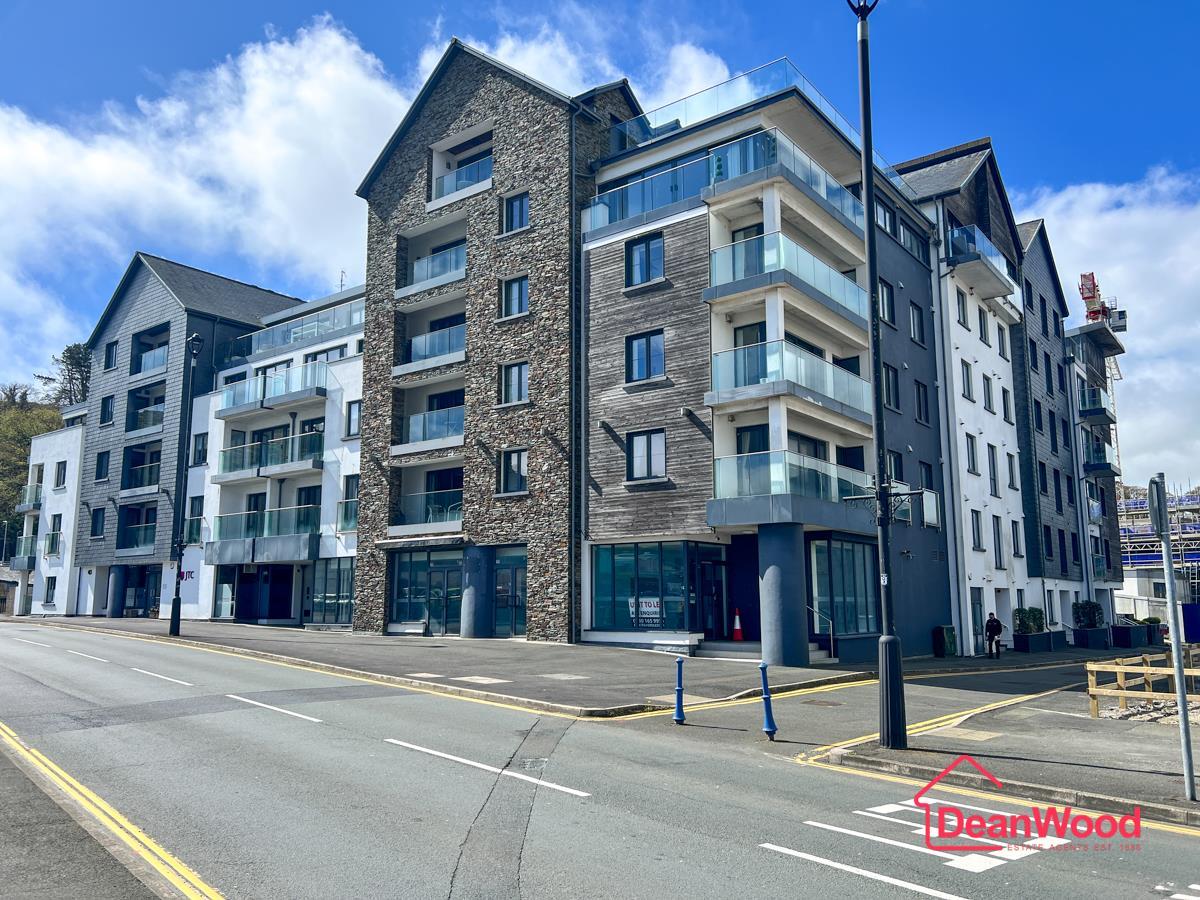 5 Quay West, Bridge Road, Douglas, Isle Of Man. — Photo 1 of 18