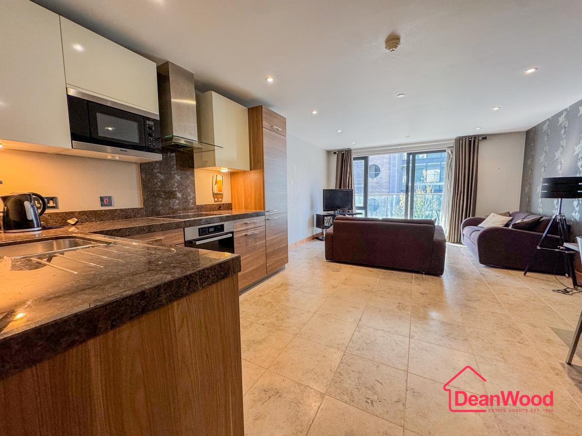 5 Quay West, Bridge Road, Douglas, Isle Of Man. — Photo 5 of 18