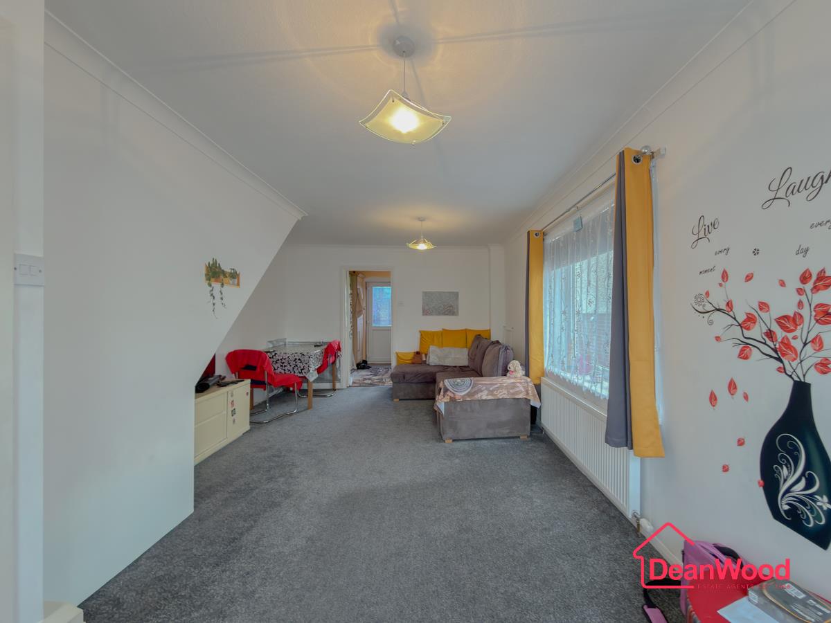23 Oakhill Close, Douglas. — Photo 2 of 11