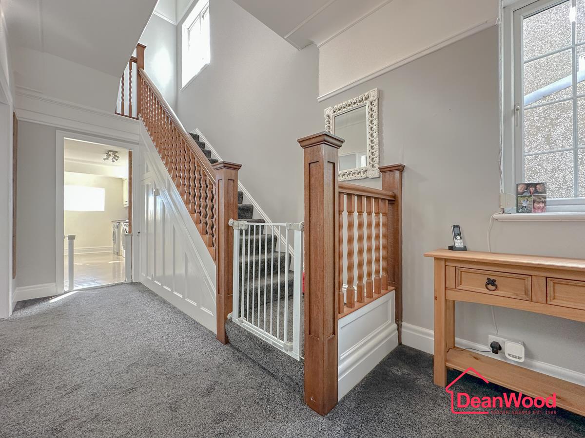 20 Governors Road, Onchan. — Photo 3 of 25