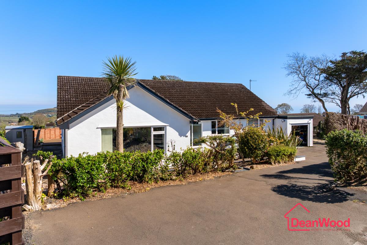 6, Rosedene Close, Birch Hill, Onchan. — Photo 1 of 33