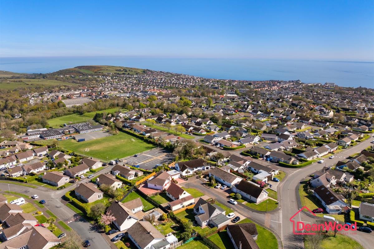 6, Rosedene Close, Birch Hill, Onchan. — Photo 4 of 33
