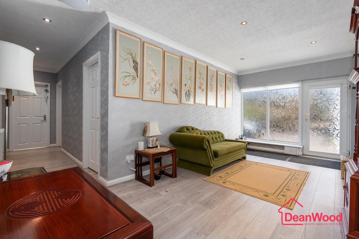 6, Rosedene Close, Birch Hill, Onchan. — Photo 5 of 33