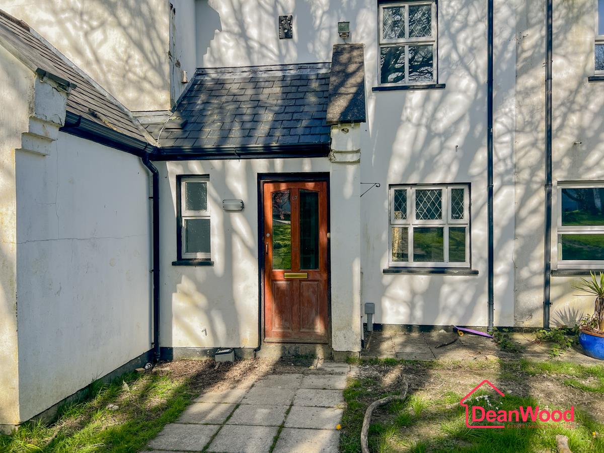 67, Murrays Lake Drive, Santon. — Photo 2 of 19