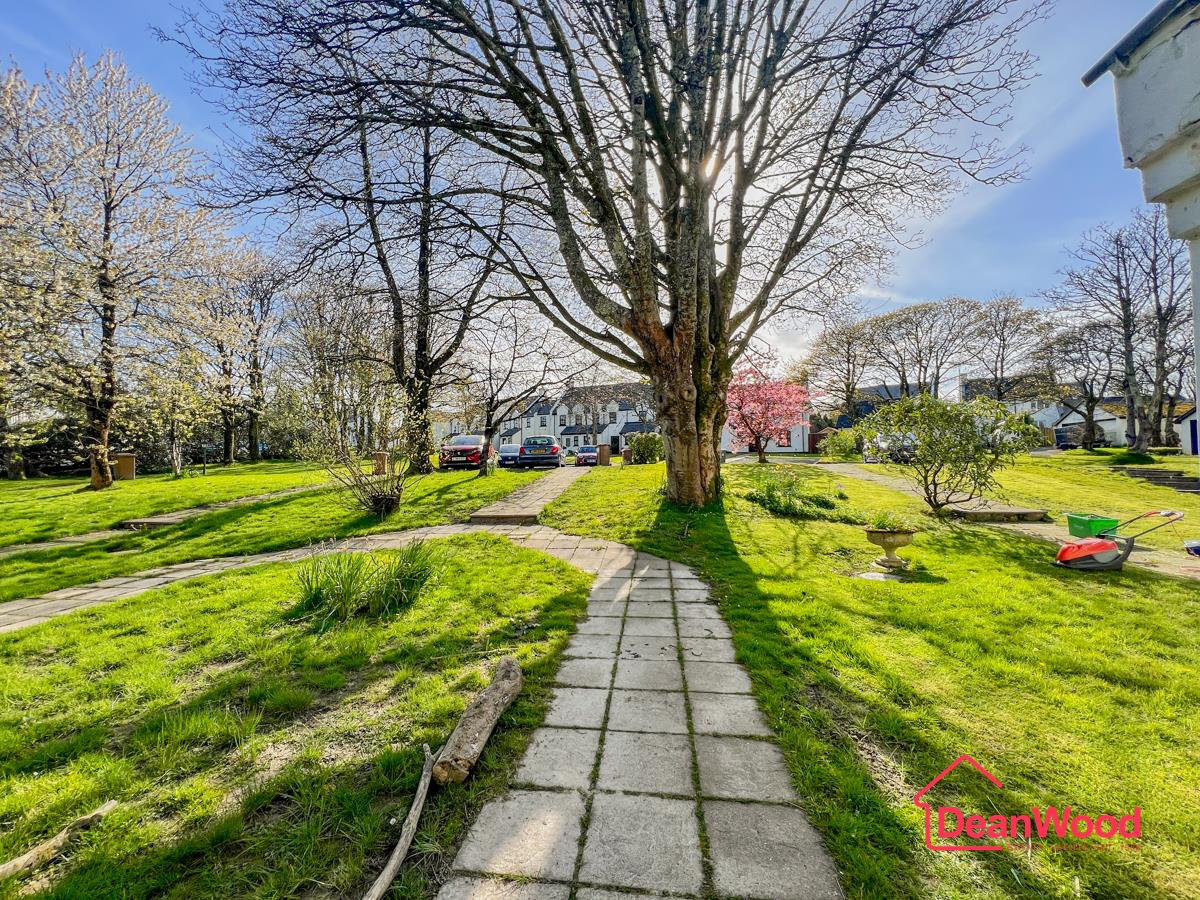 67, Murrays Lake Drive, Santon. — Photo 3 of 19