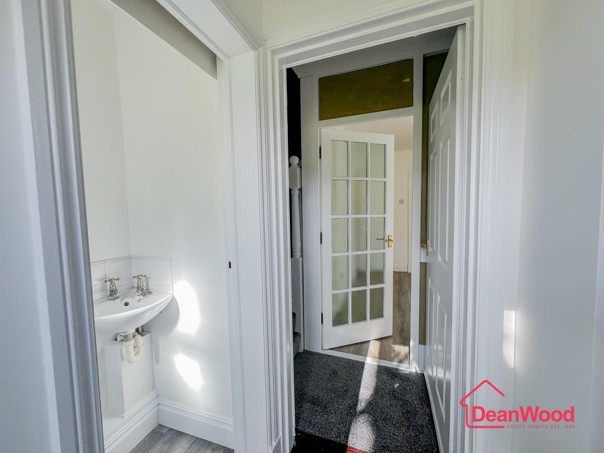 67, Murrays Lake Drive, Santon. — Photo 4 of 19