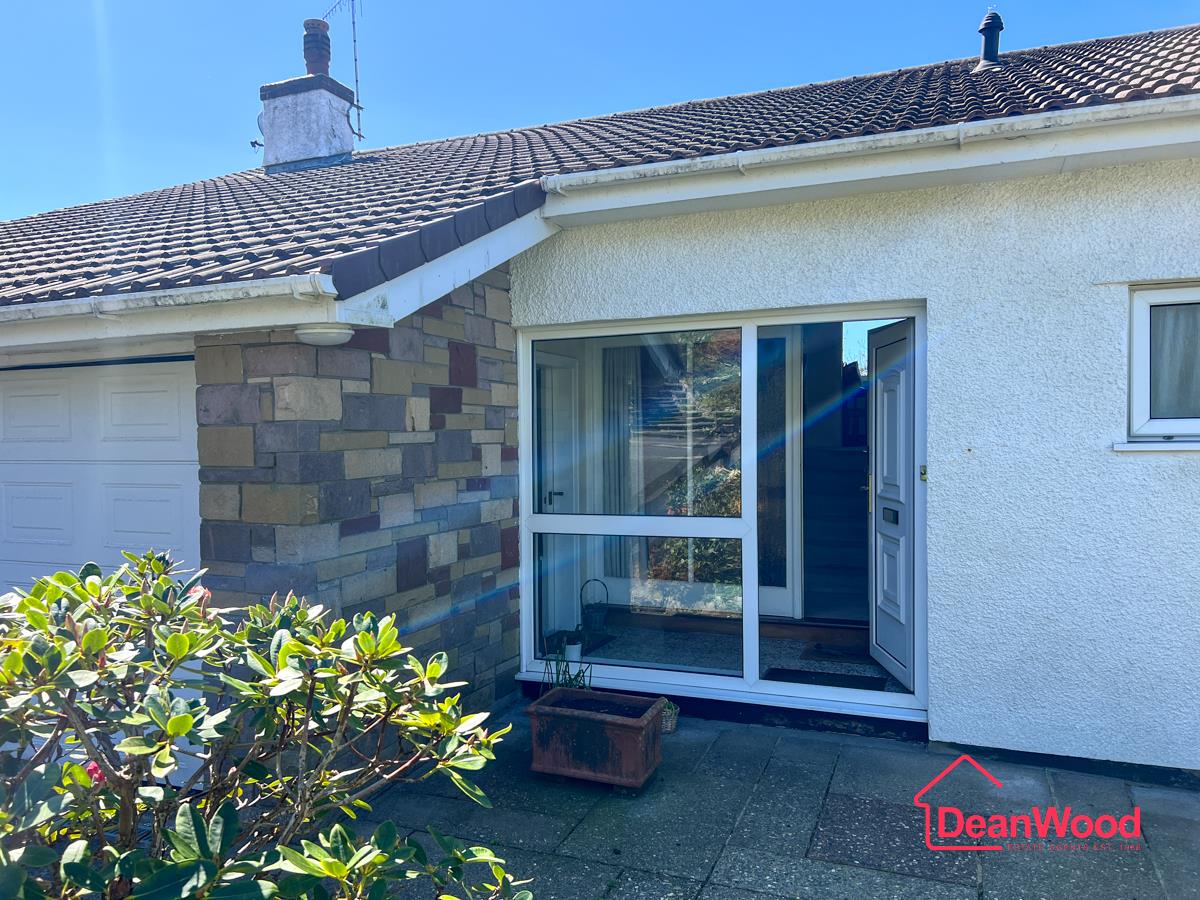 28 Reayrt Carnane, Tromode, Isle of Man, Douglas. — Photo 3 of 25