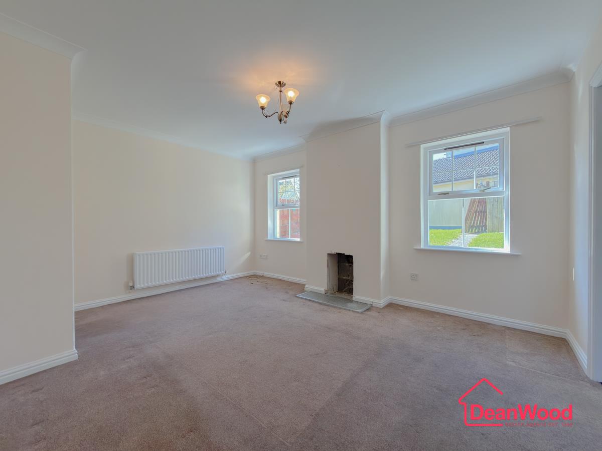 78 Lakeside Road, Douglas, Isle Of Man. — Photo 3 of 11