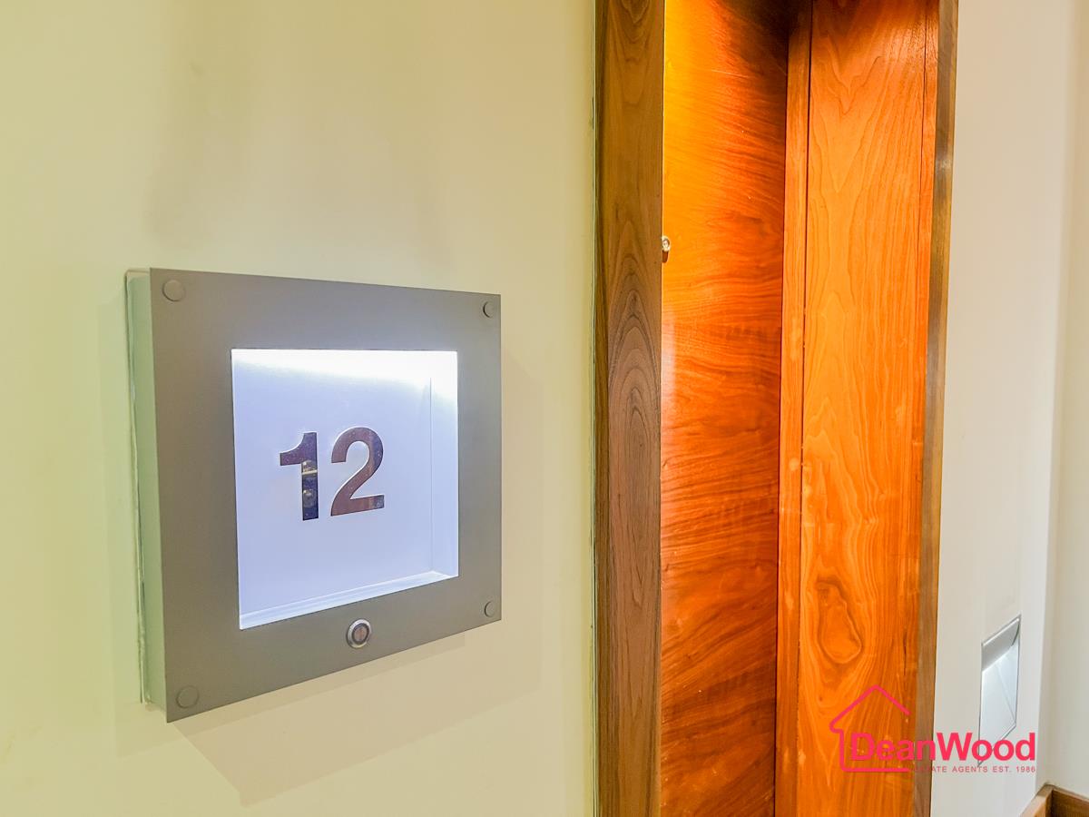 12 Quay West, Douglas, Isle Of Man. — Photo 3 of 14