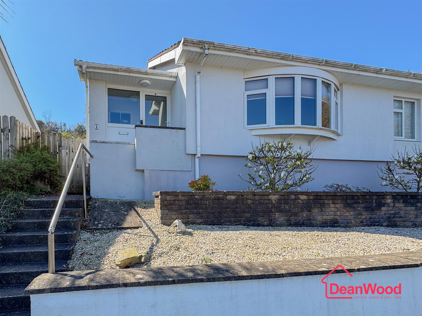 4 Scott Close Groudle, Onchan, Isle Of Man. — Photo 2 of 18