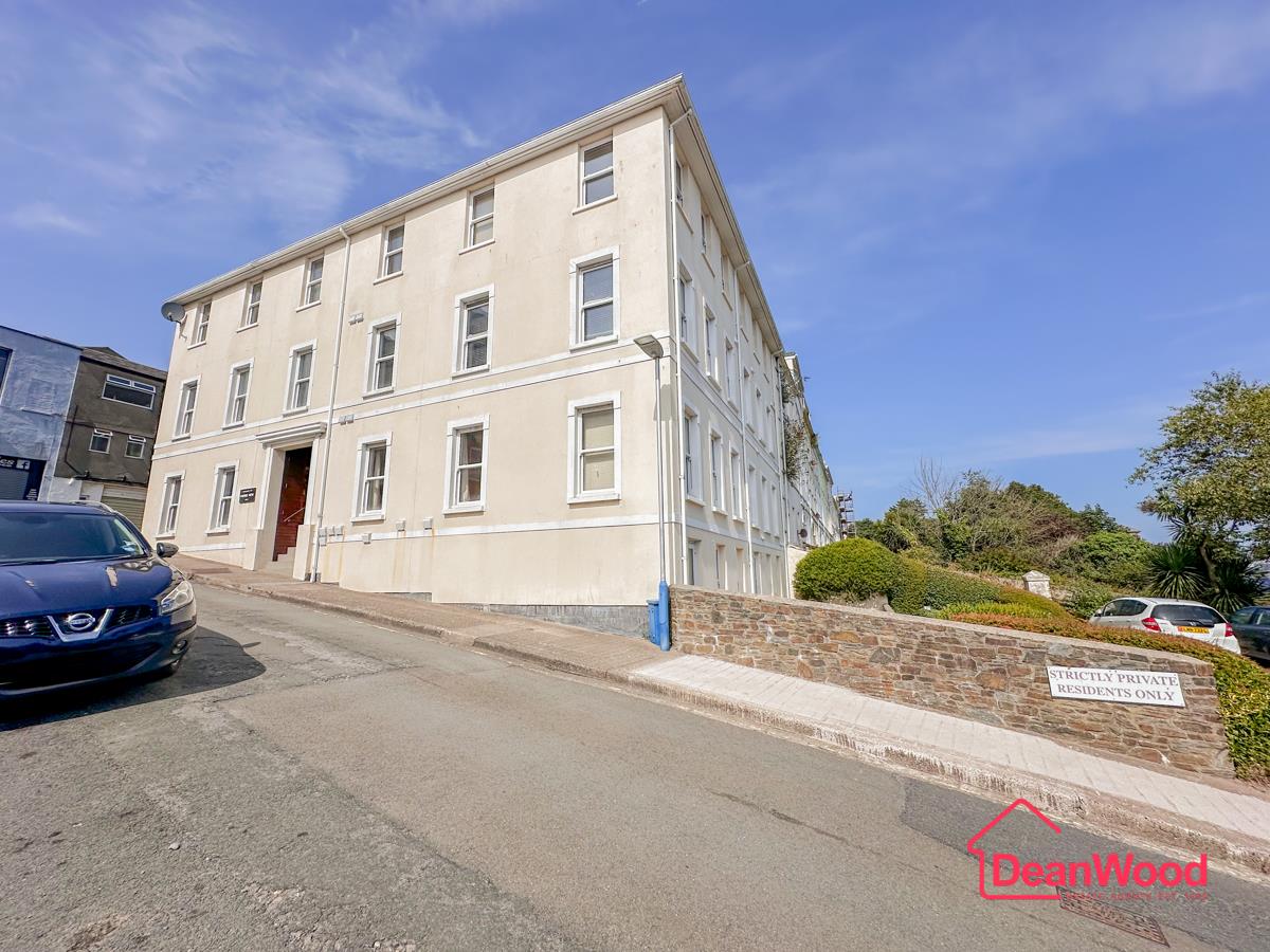 Apartment 9, Harris View Apartments, Douglas. — Photo 1 of 13