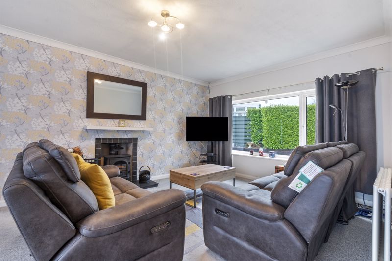 54 Birch Hill Close, Onchan IM3 3DH. — Photo 5 of 27