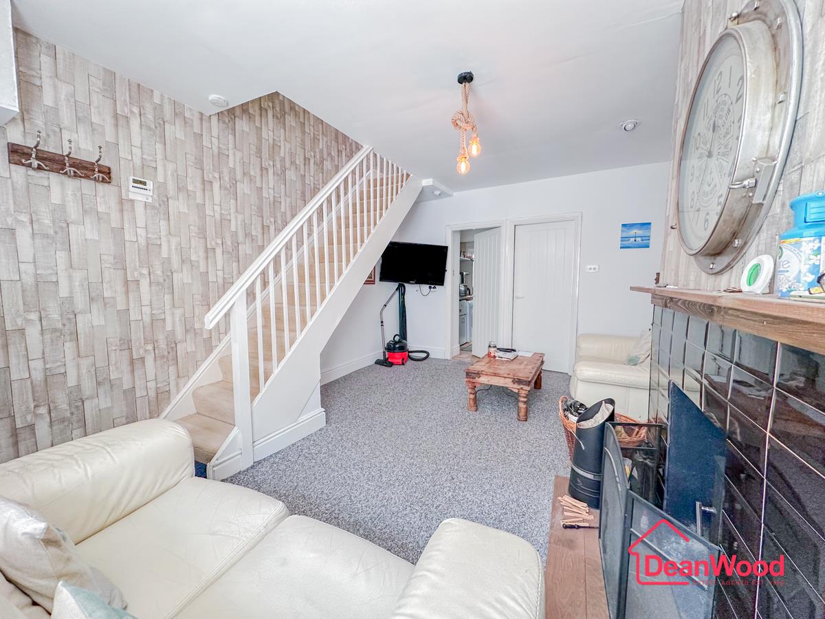 111 Castle Mona Avenue, Douglas. — Photo 3 of 13